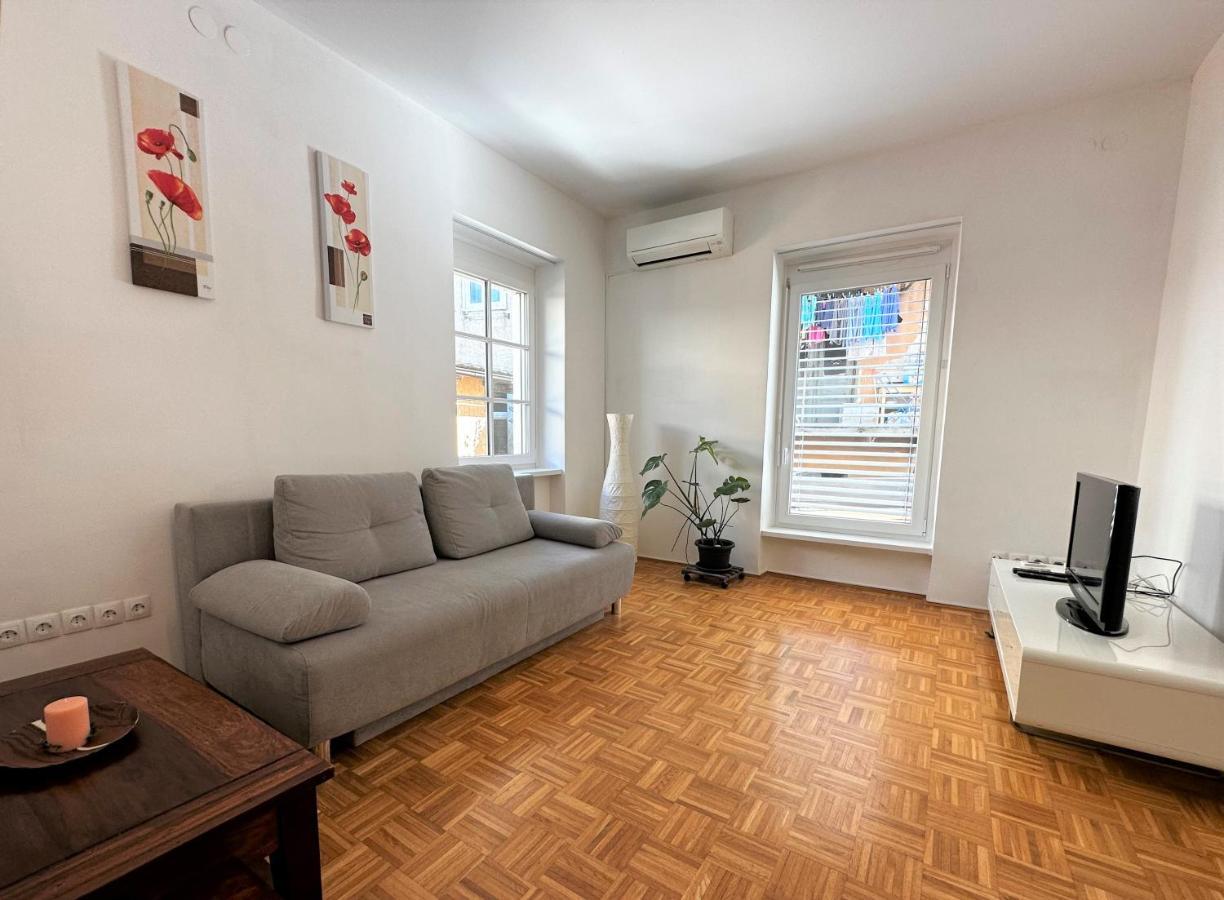 Charming Starry Night Apartment Laibach Exterior foto